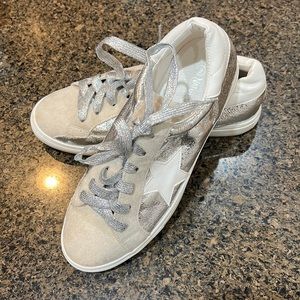 Nature Breeze boutique star sneakers